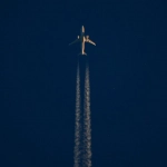 Lucky Jet краш-игра с самолетиком и растущим коэффициентом